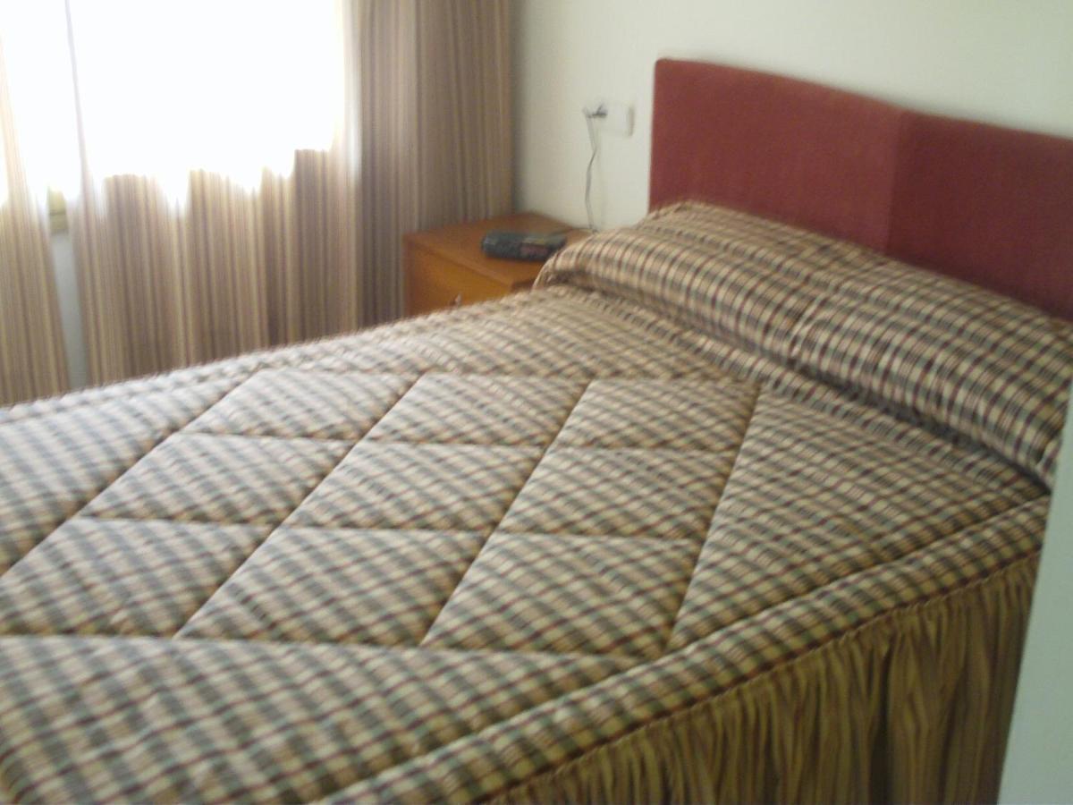 Apartamentos Colibri Кембрилс Екстериор снимка